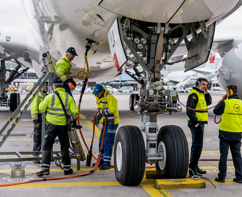 Qatar_A350_A7-ALA_FRA_2014-01-15